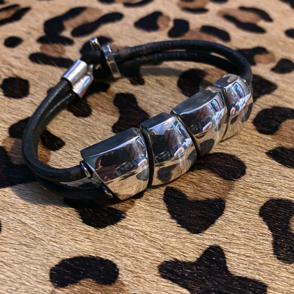 🚫SOLD🚫 Sterling Silver .925 and Leather Bracelet
